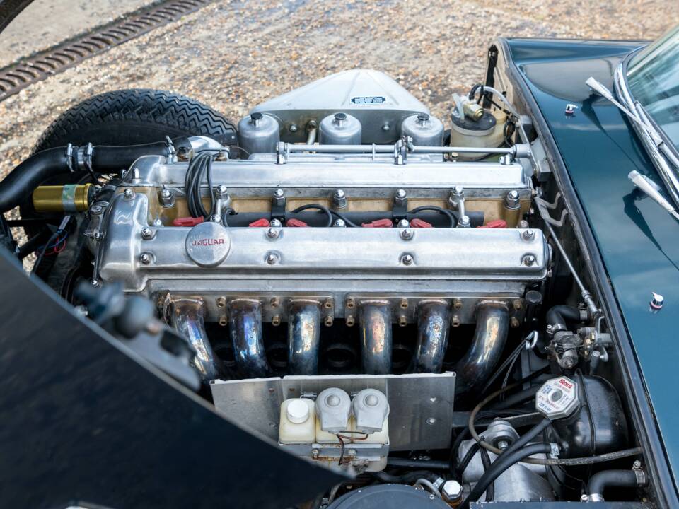 Afbeelding 29/34 van Jaguar E-Type (1971)