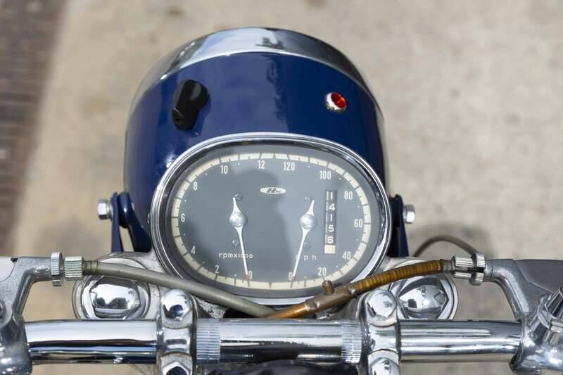 Image 26/39 of Honda CB 72 (1960)