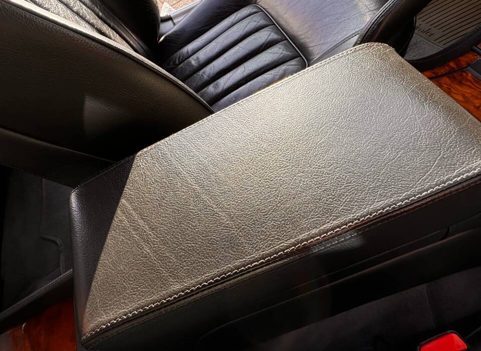 Image 20/29 de Daimler Double Six (1993)