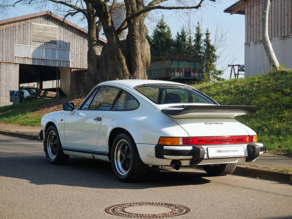 Bild 11/23 von Porsche 911 Carrera 3.2 (1985)