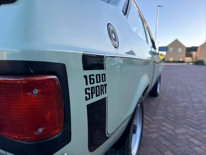 Image 41/50 de Ford Escort 1100 S L (1980)