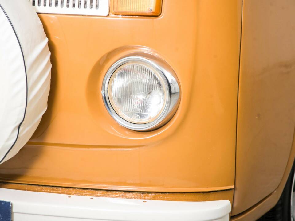 Bild 22/50 von Volkswagen T2b Pickup Double Cabin (1977)