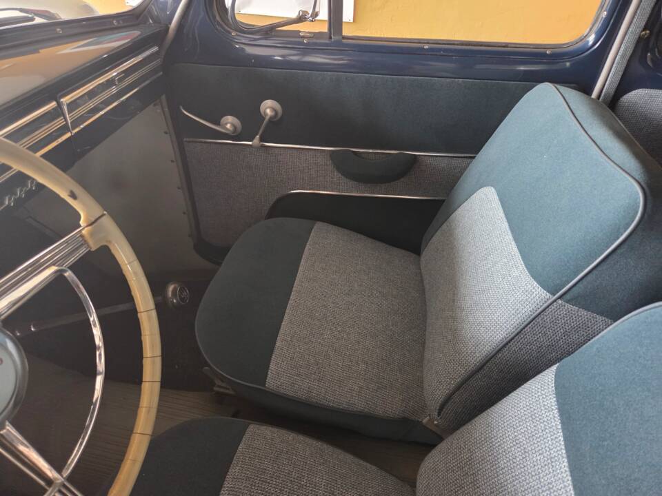 Bild 27/33 von Volvo PV 444 (1957)