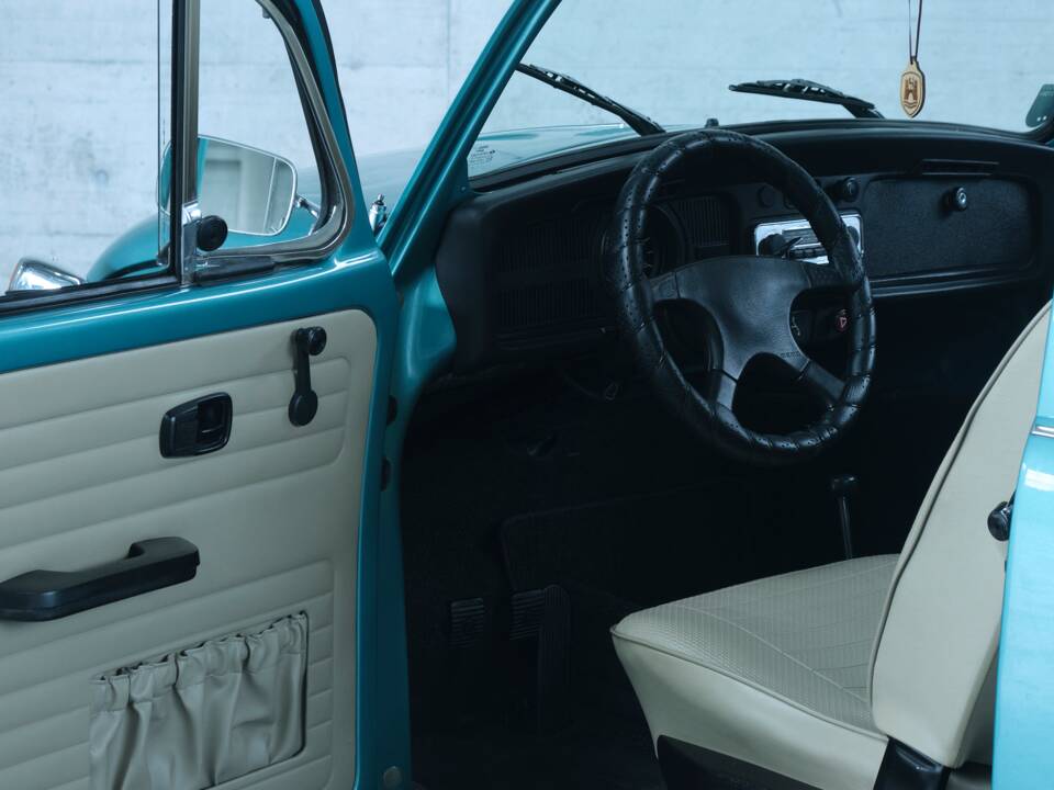 Bild 18/50 von Volkswagen Käfer 1300 (1973)