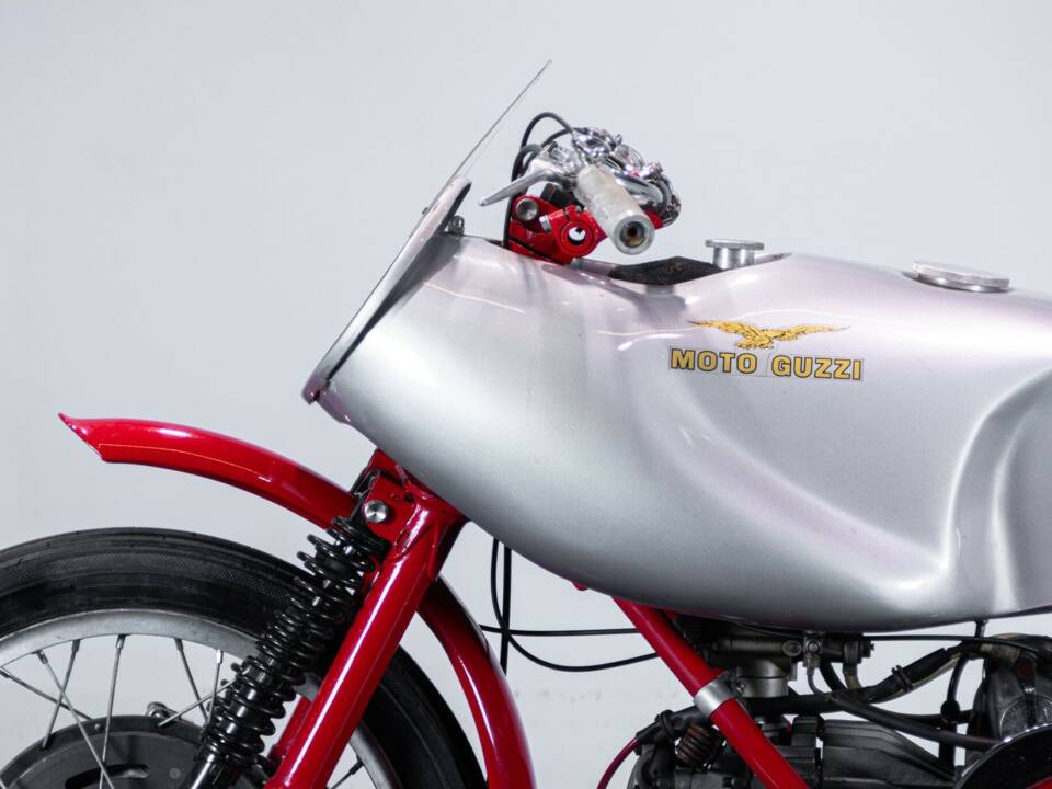 Image 44/50 of Moto Guzzi DUMMY (1948)