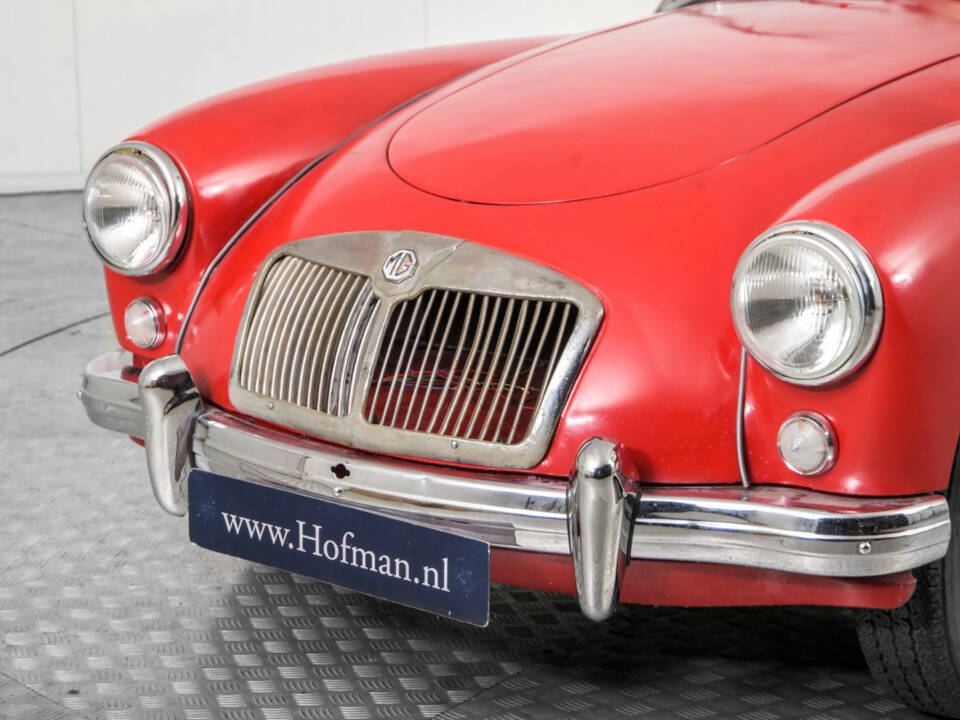 Image 19/50 of MG MGA 1500 (1957)