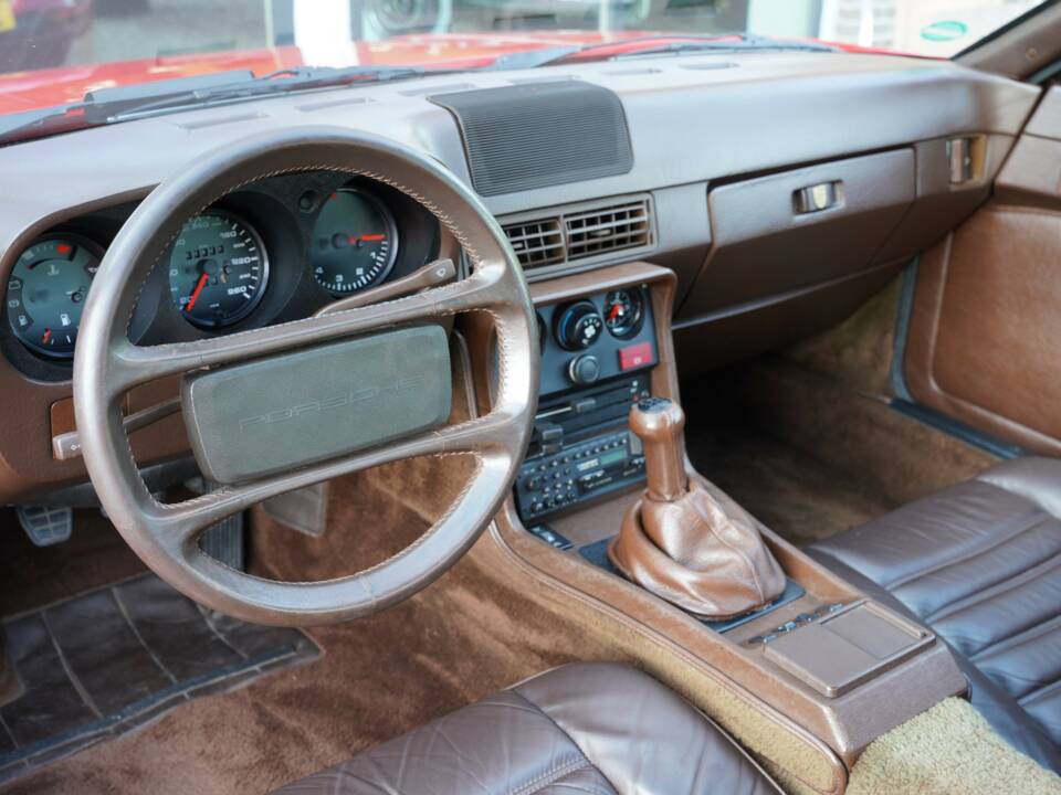 Afbeelding 3/50 van Porsche 924 S (1981)