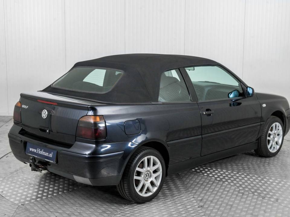 Imagen 50/50 de Volkswagen Golf IV Cabrio 1.8 (2001)