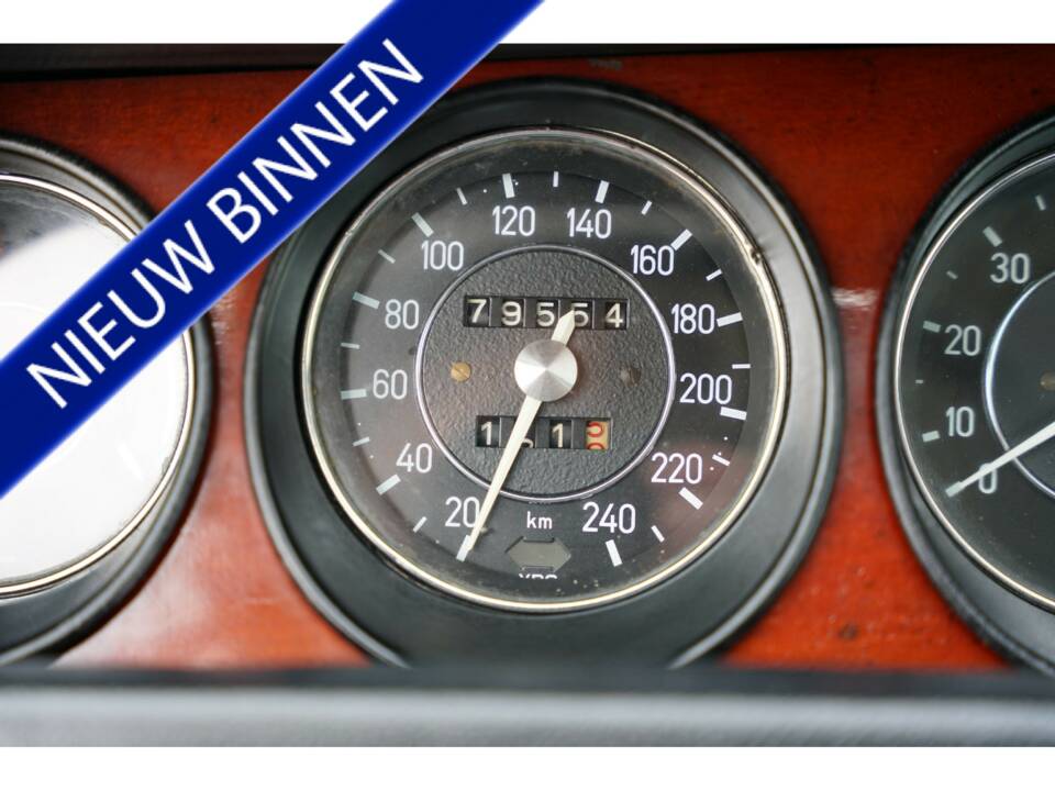 Image 13/50 of BMW 3.0 CSi (1974)