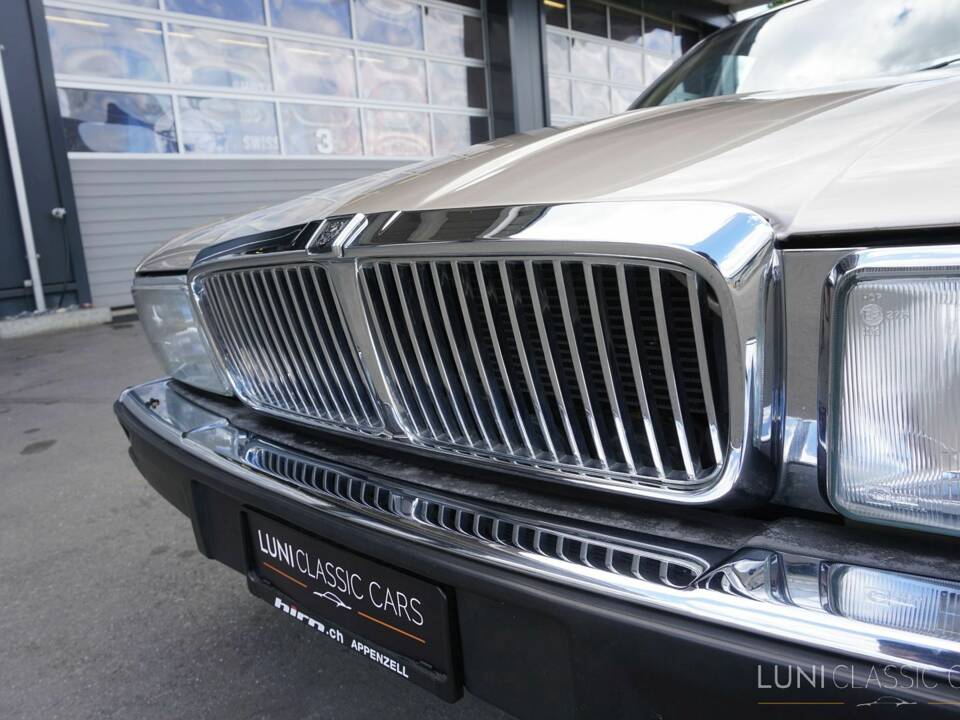 Image 15/61 de Jaguar Sovereign 3.6 (1987)
