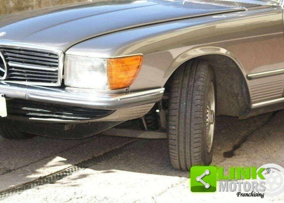 Immagine 18/50 di Mercedes-Benz 280 SLC (1976)