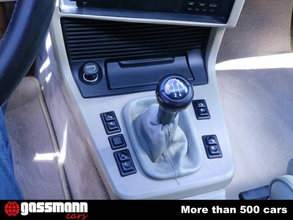 Image 12/15 of BMW M 635 CSi (1985)