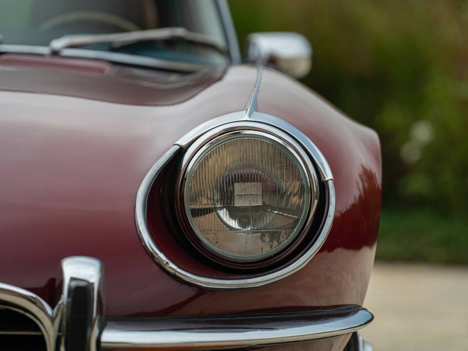 Afbeelding 27/50 van Jaguar E-Type V12 (2+2) (1972)