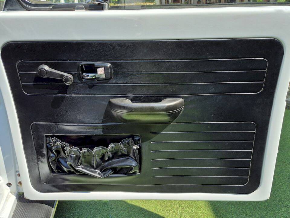 Image 39/73 of Volkswagen Beetle 1300 (1972)