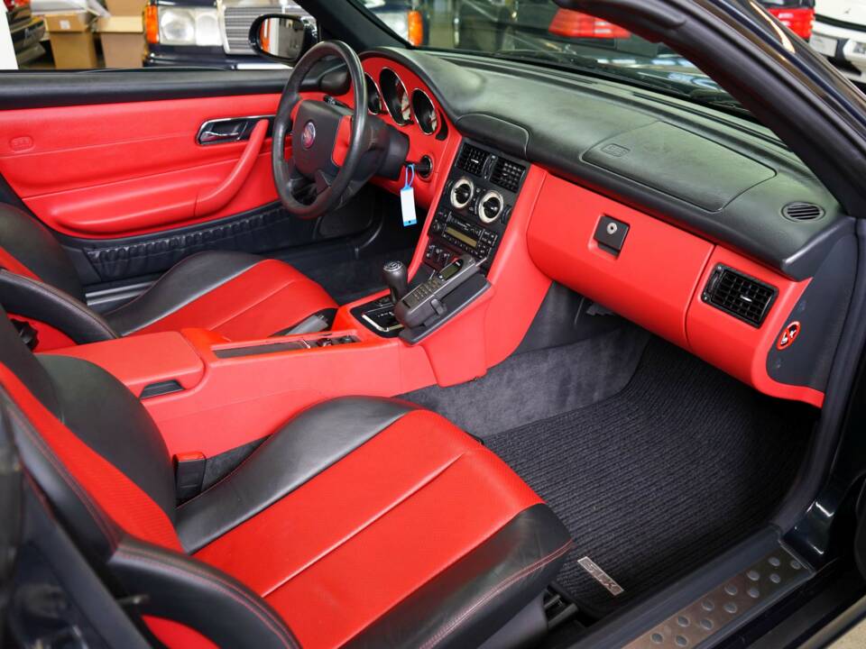 Bild 18/46 von Mercedes-Benz SLK 230 Kompressor (1997)
