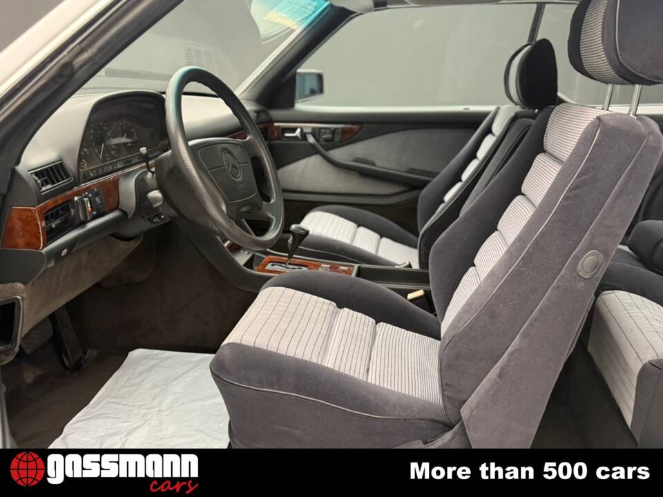 Bild 13/15 von Mercedes-Benz 560 SEC (1989)