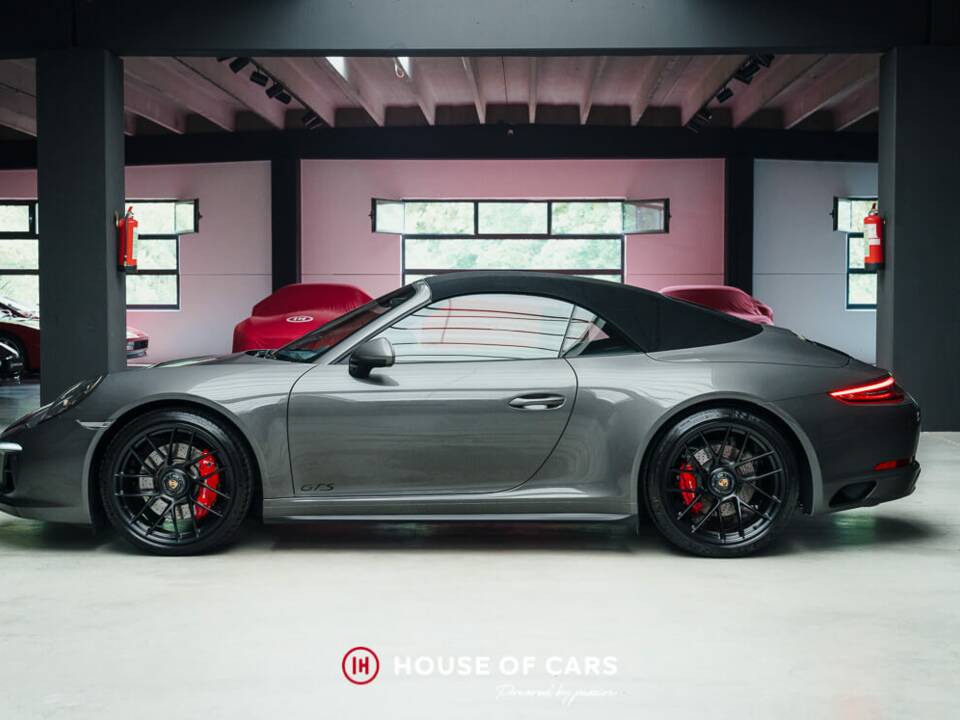 Image 10/25 of Porsche 911 Carrera 4 GTS (2017)