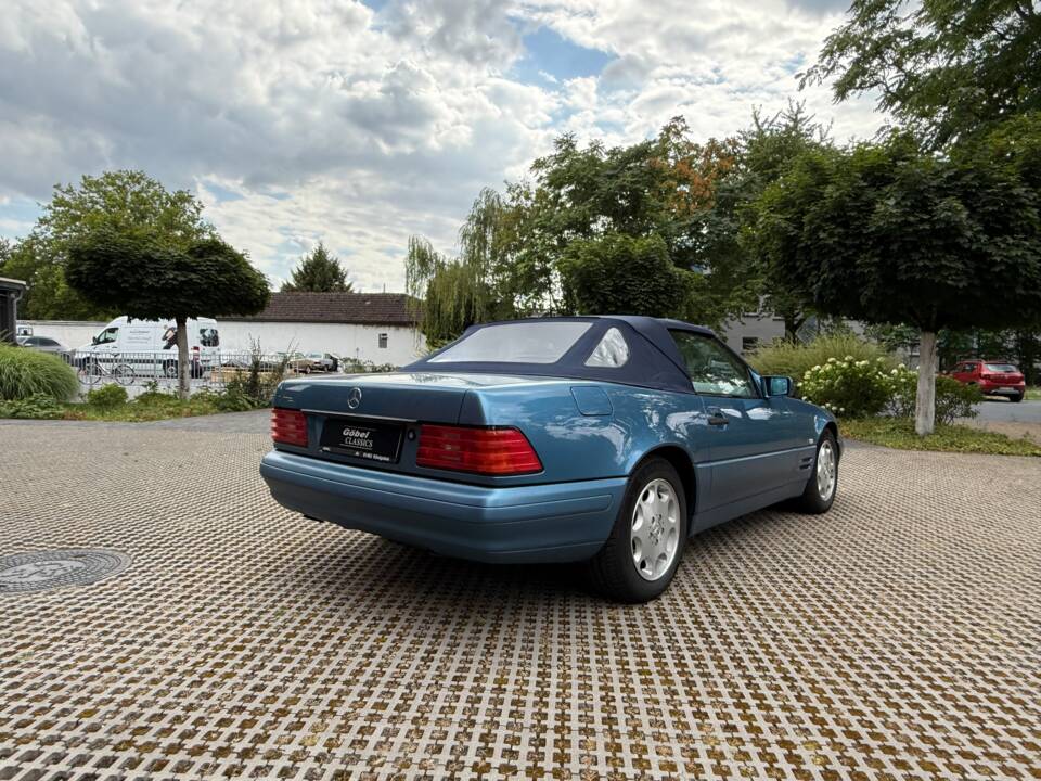 Image 7/24 of Mercedes-Benz SL 280 (1996)