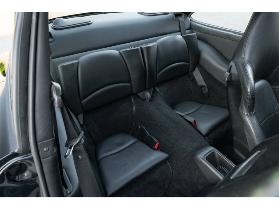 Imagen 25/29 de Porsche 911 Carrera S (1997)