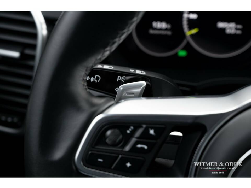 Bild 19/43 von Porsche Cayenne Coupé E-Hybrid (2020)