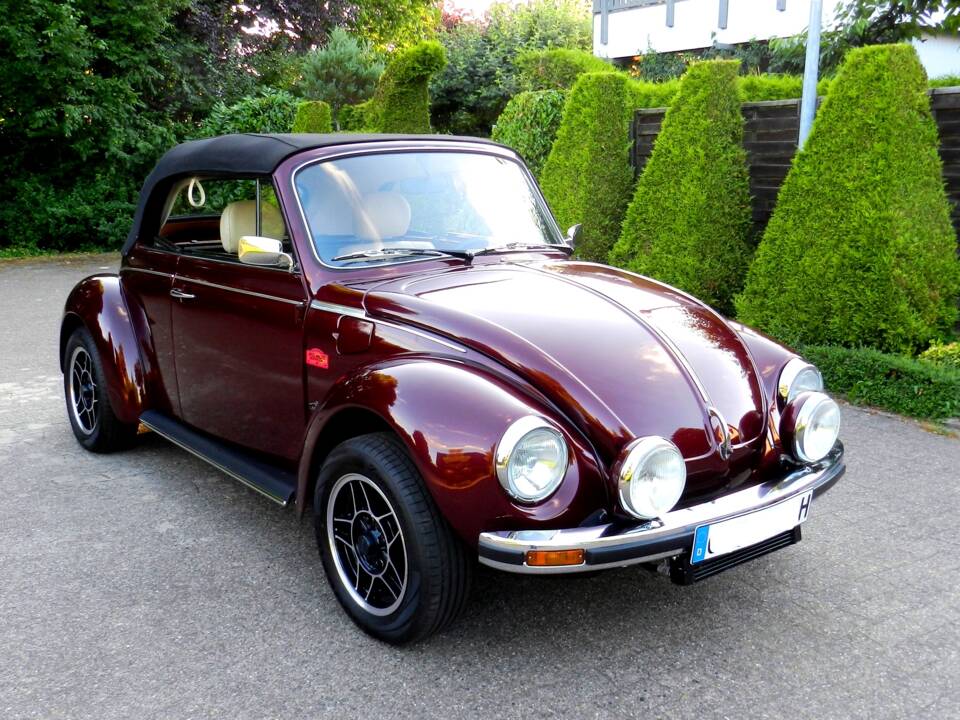 Imagen 29/70 de Volkswagen Käfer 1303 LS (1978)