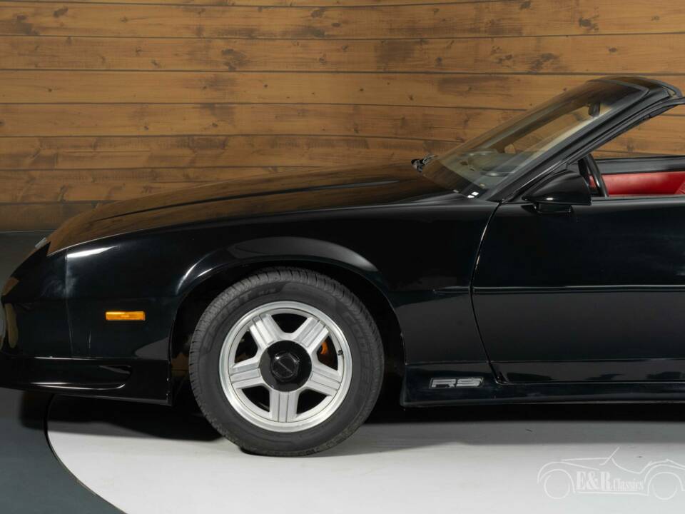 Imagen 7/8 de Chevrolet Camaro RS 191 (1991)