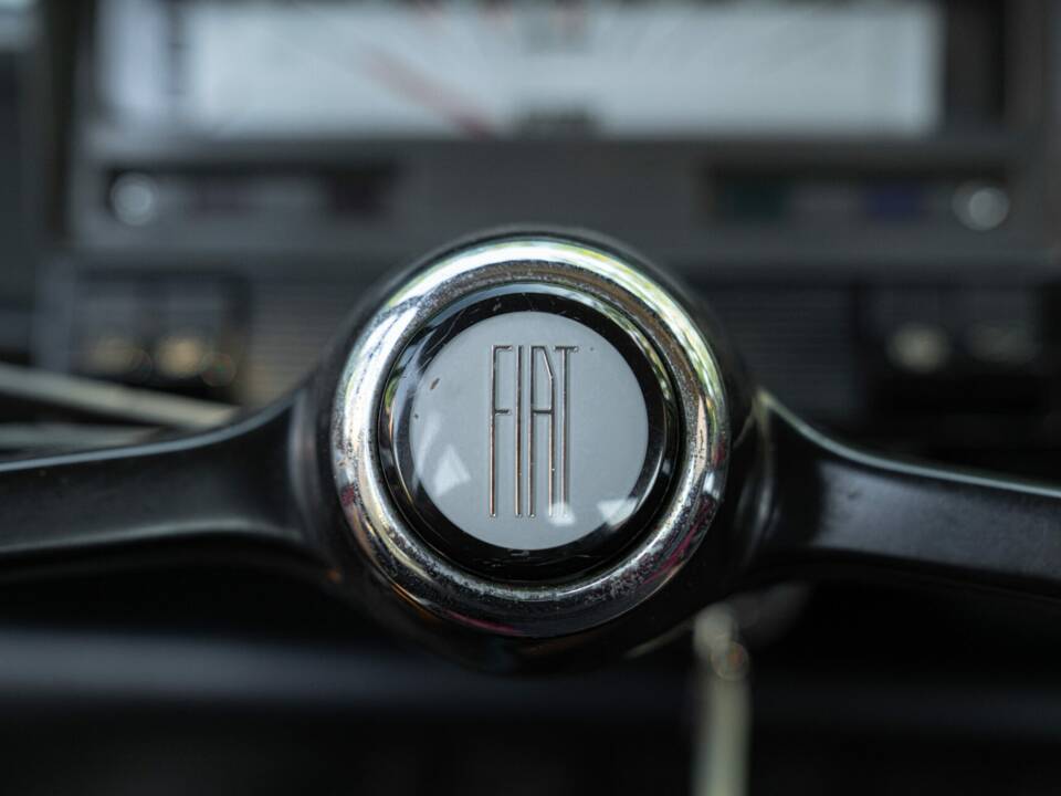 Image 38/49 of FIAT 1100 R (1966)
