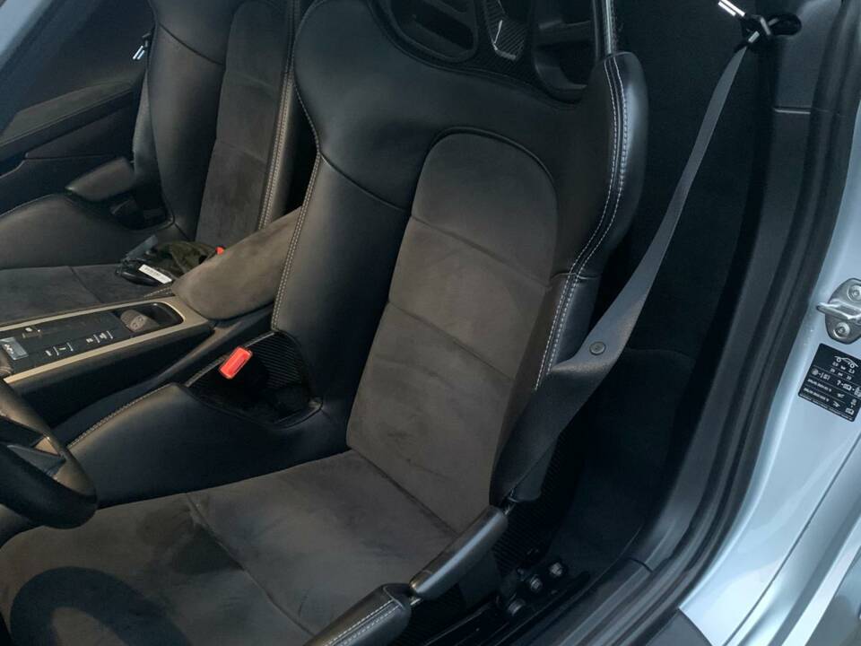 Image 9/13 of Porsche Cayman GT4 (2016)