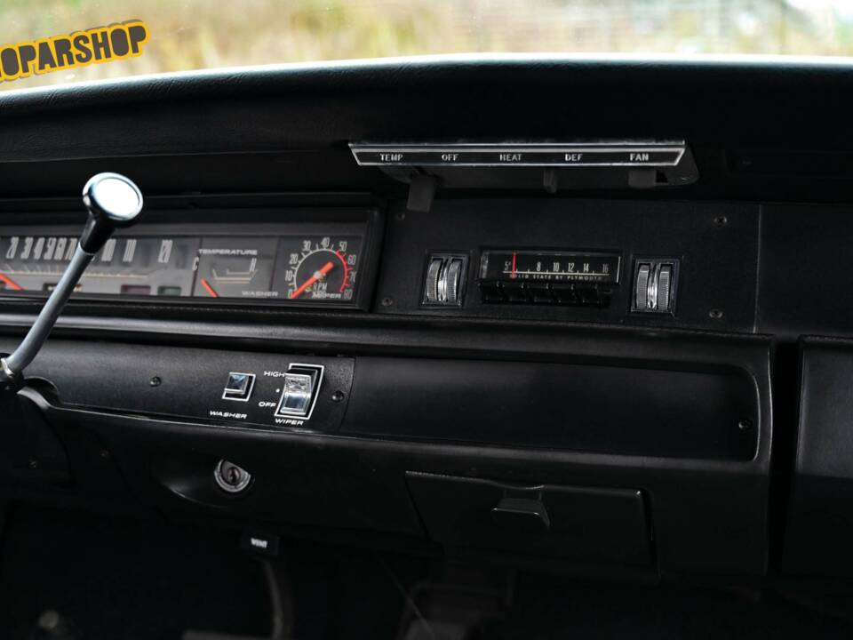 Image 14/50 of Plymouth Road Runner Hardtop Coupe (1968)