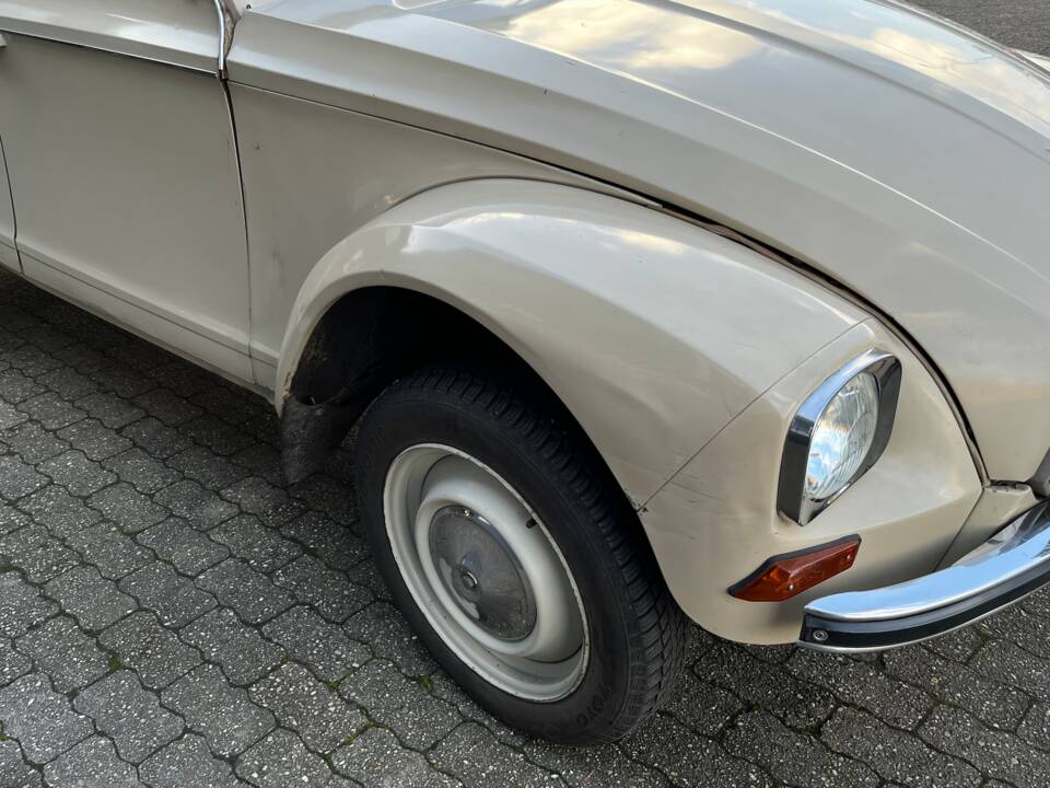 Bild 54/62 von Citroën Dyane (1975)