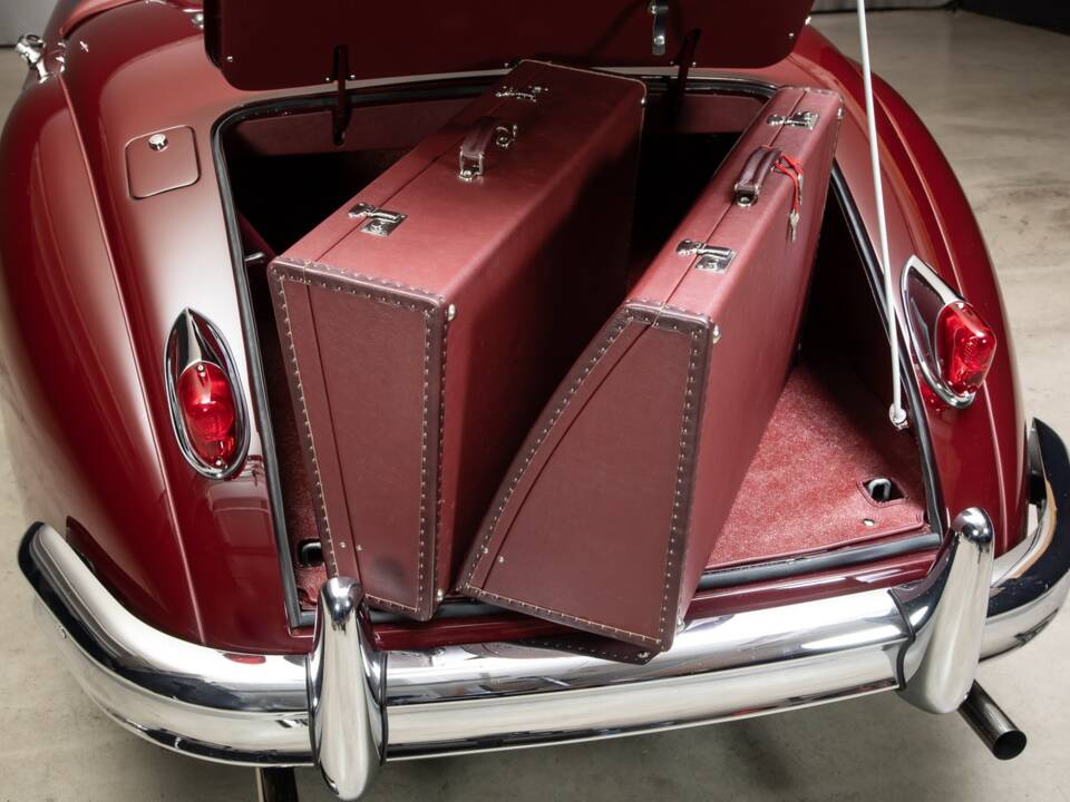 Afbeelding 24/34 van Jaguar XK 150 3.4 S OTS (1958)