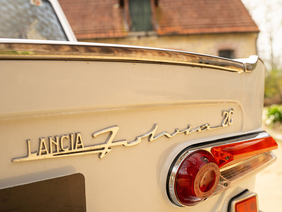 Image 33/83 of Lancia Fulvia 2C (1966)