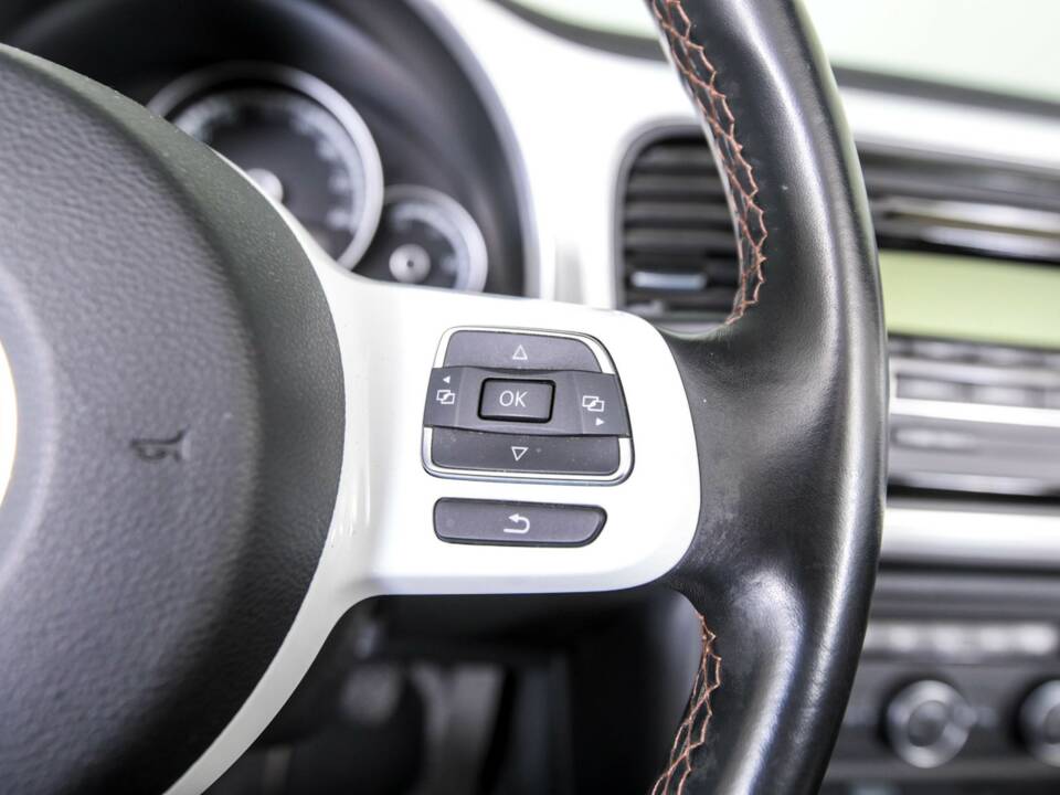 Imagen 20/50 de Volkswagen Beetle 1.2 TSI (2014)