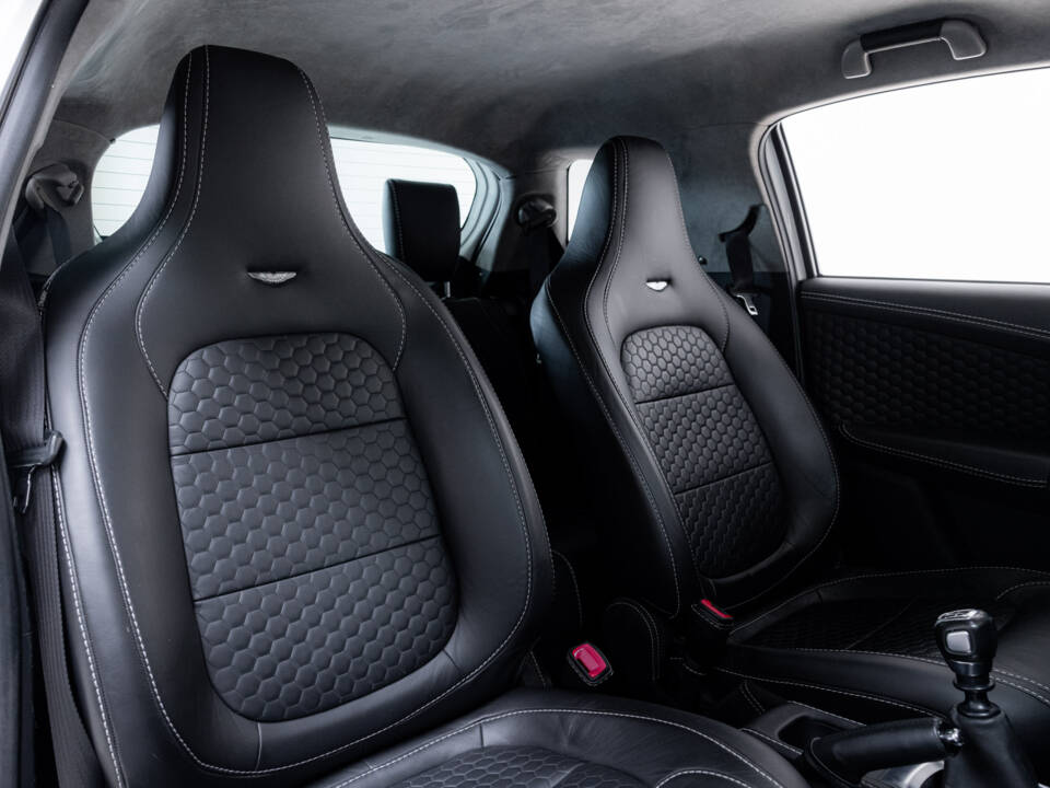 Bild 20/32 von Aston Martin Cygnet (2012)