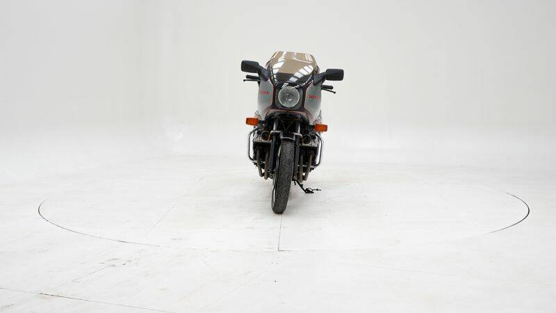 Immagine 5/15 di Honda CBX 1000 (1981)