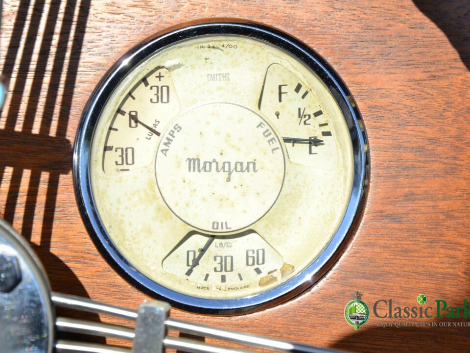 Image 35/50 of Morgan 4/4 Series IV (1962)