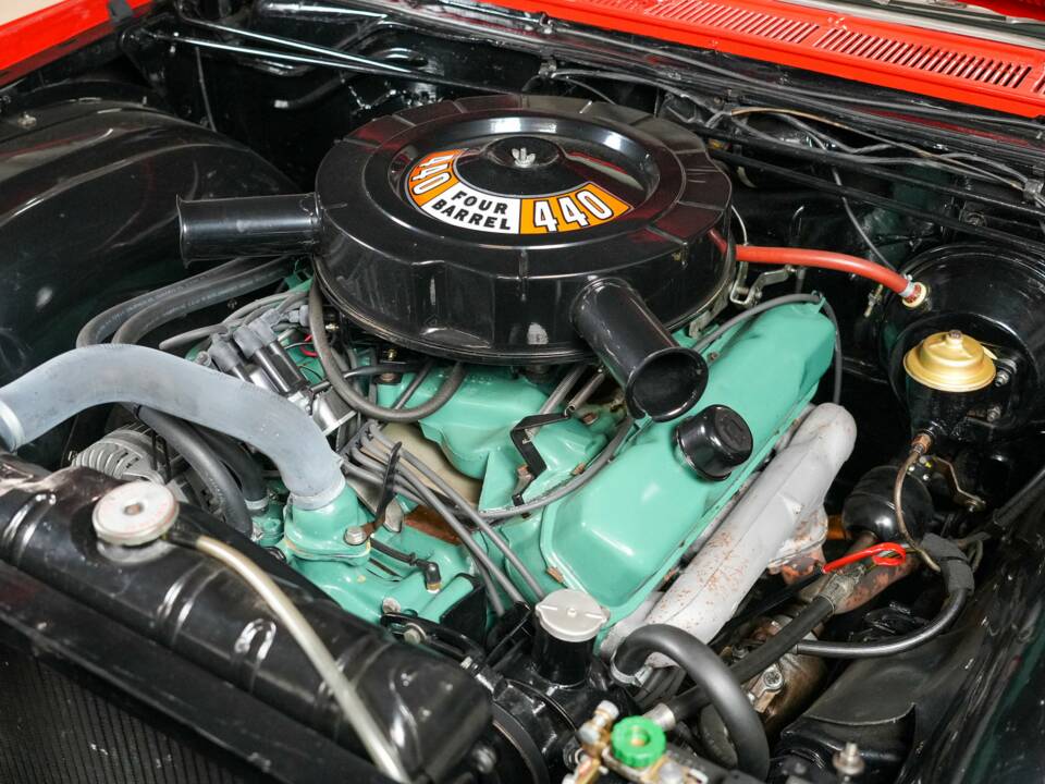 Image 28/44 of Dodge Polara (1965)