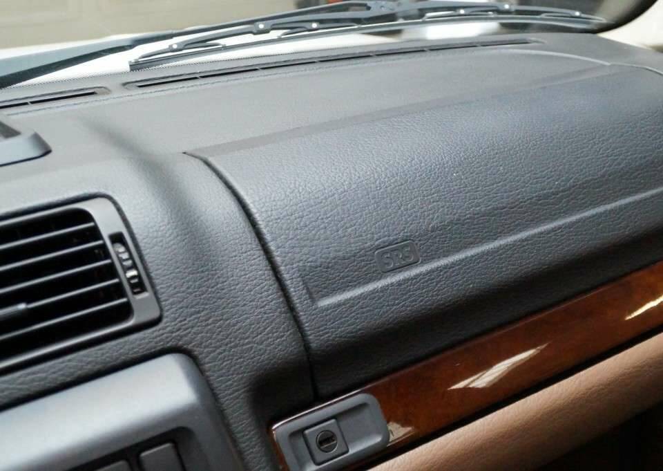 Bild 47/50 von Land Rover Range Rover 4.0 SE (1997)