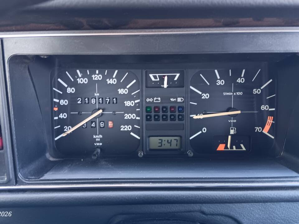 Bild 48/55 von Volkswagen Golf I Cabrio 1.8 (1985)