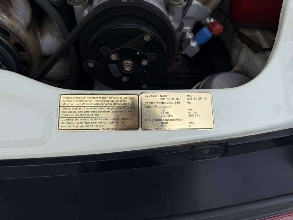Image 62/62 of Porsche 911 Carrera 2 (1990)