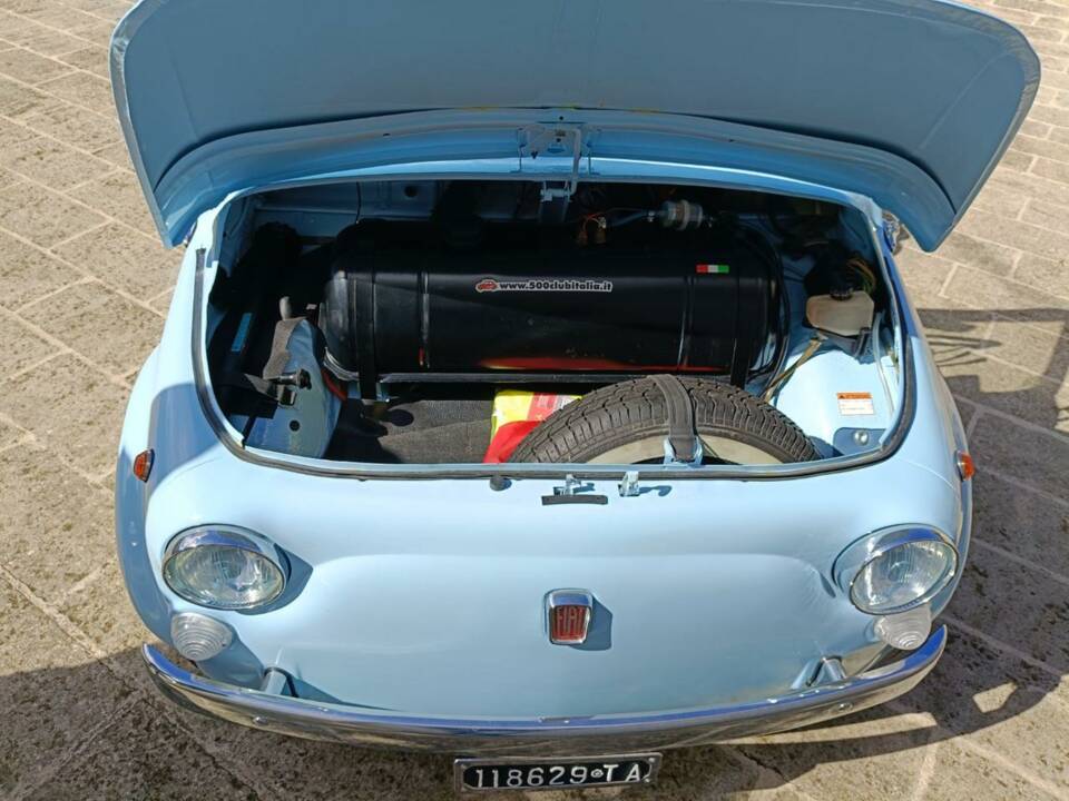 Bild 36/50 von FIAT 500 L (1971)