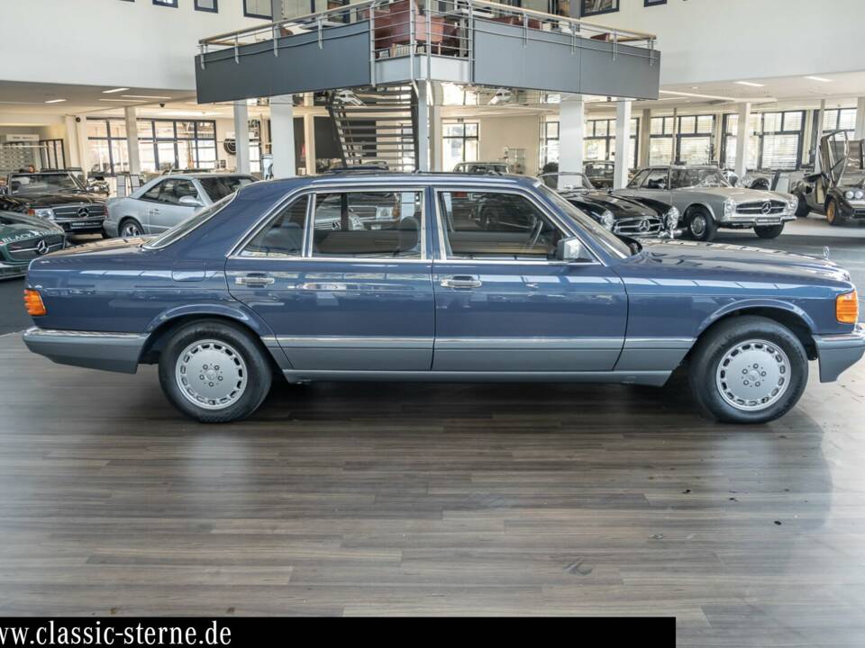 Imagen 6/15 de Mercedes-Benz 420 SEL (1988)