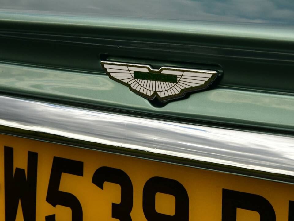 Image 20/50 of Aston Martin DB 7 Vantage (2000)