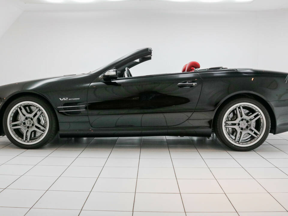 Image 2/21 of Mercedes-Benz SL 65 AMG (2005)