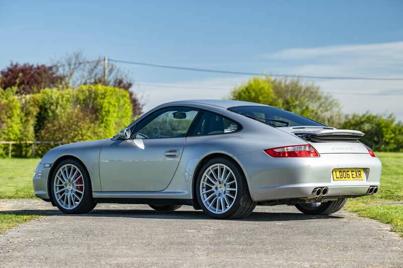Afbeelding 4/50 van Porsche 911 Carrera 4S (2006)