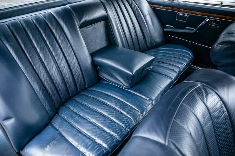 Image 23/32 of Mercedes-Benz 300 SEL 6.3 (1971)