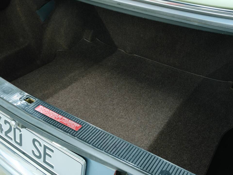 Bild 11/50 von Mercedes-Benz 420 SE (1988)