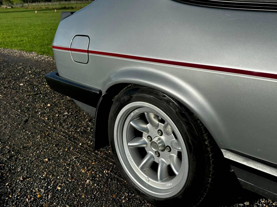 Bild 30/70 von Ford Capri 2,8i (1986)