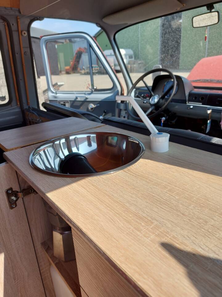 Image 21/26 de Ford Transit (1968)