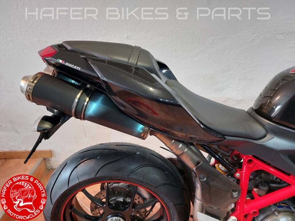 Image 21/28 of Ducati DUMMY (2008)